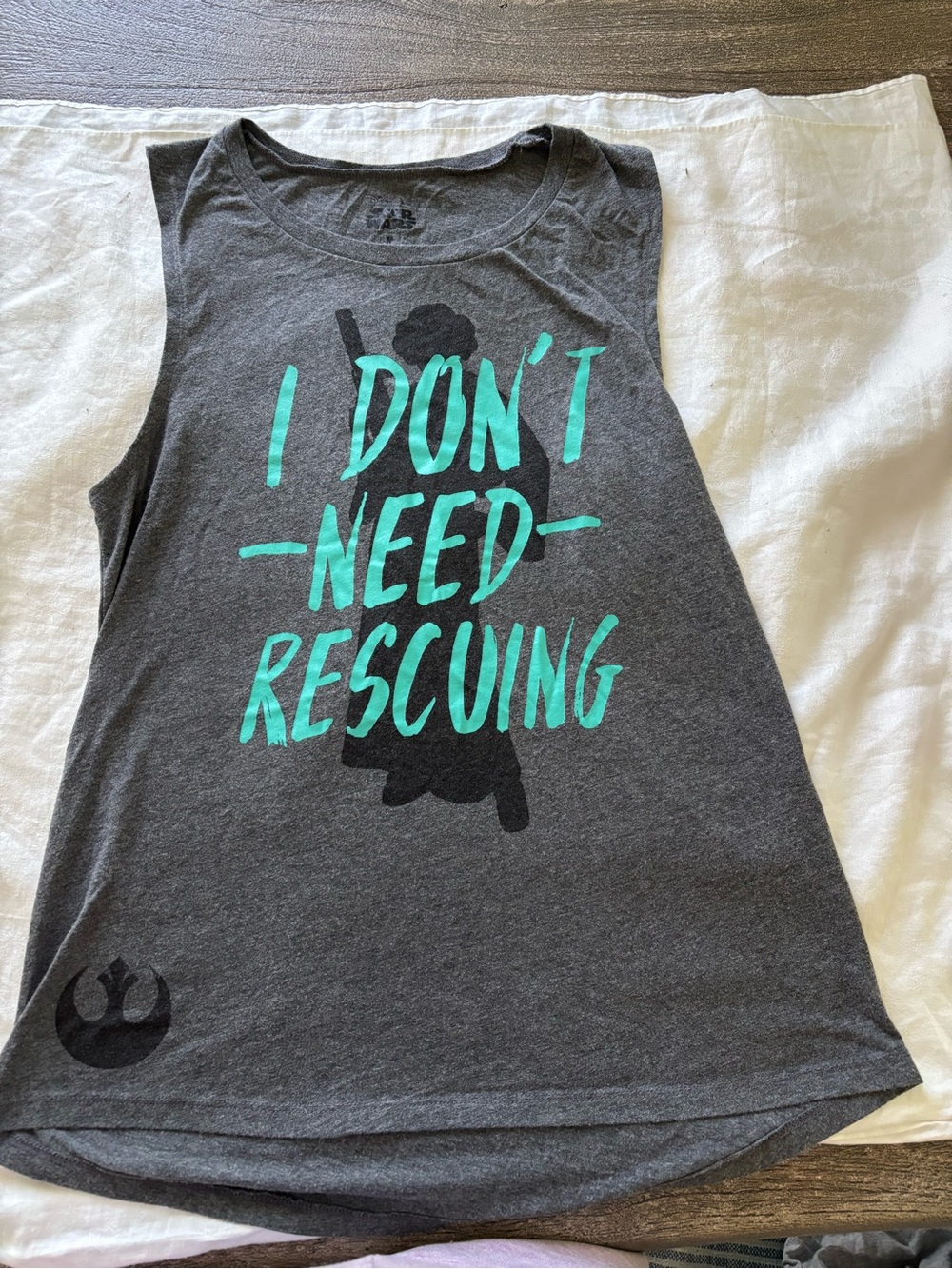 Disney Parks Star Wars Princess Leia Tank Top M Gray I Don't Need Rescuing Shirt